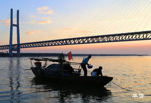 快讯：平安大桥航道通过能力仿真数学模型研究进展顺利！