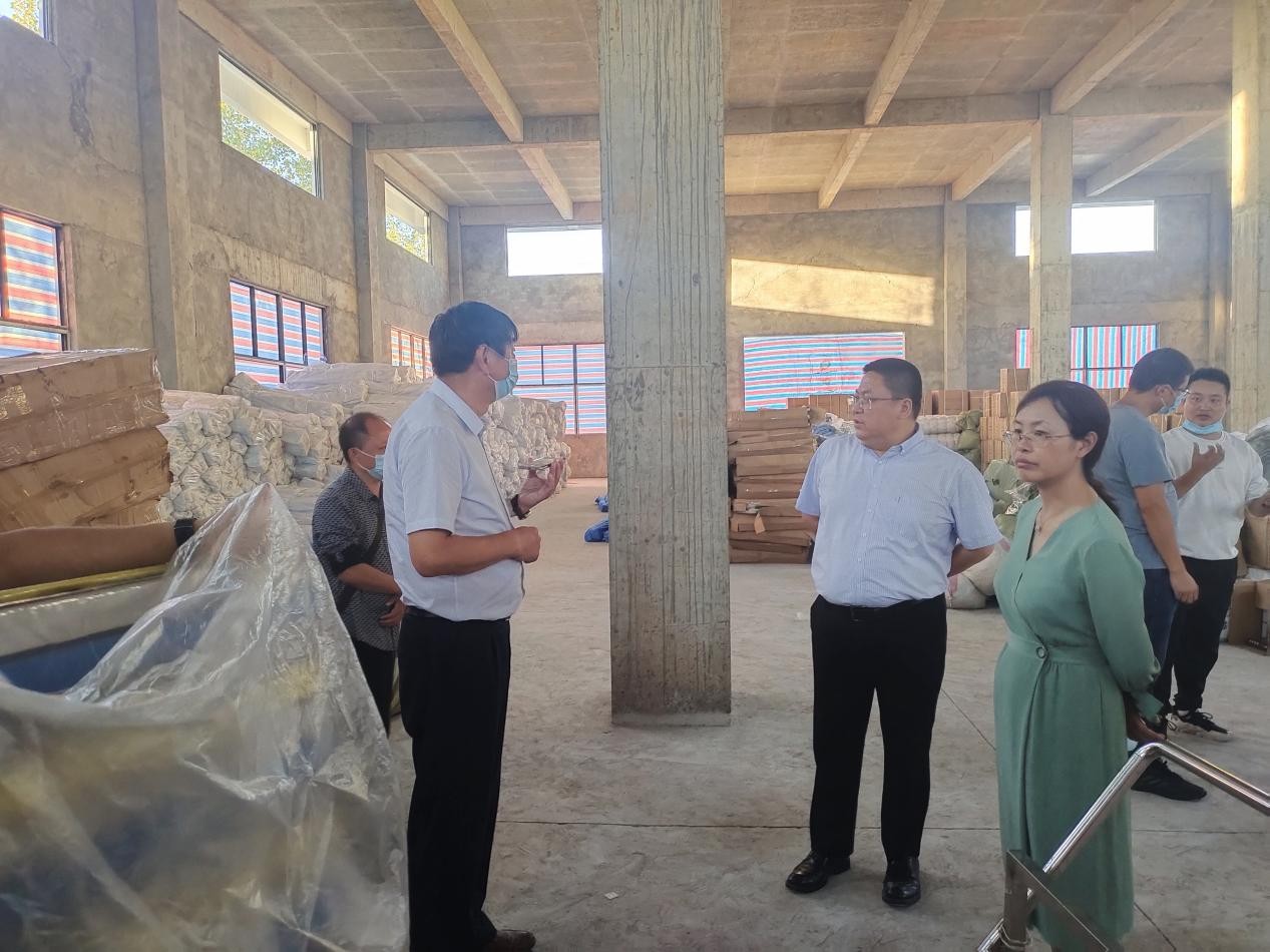 抗震救灾 鑫宏威人在行动