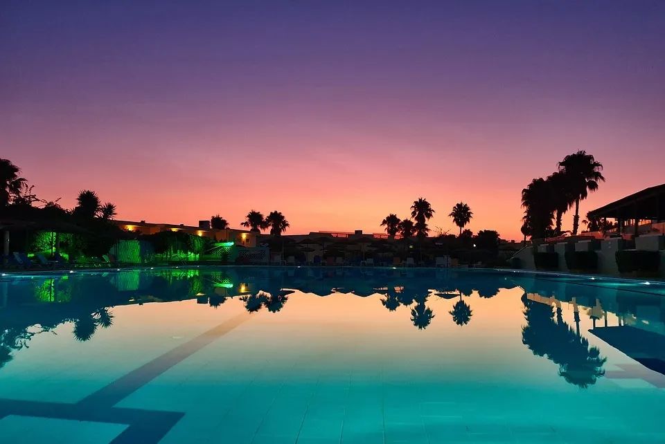 90后00后新消费群体增速37%，消费升级影响度假酒店加快迭代变革 | 投资人访谈