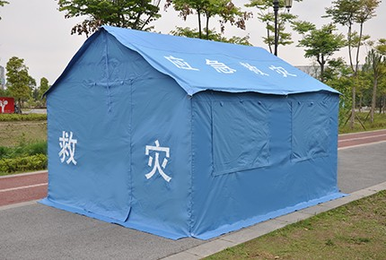 救灾帐篷价格的影响因素与购买建议