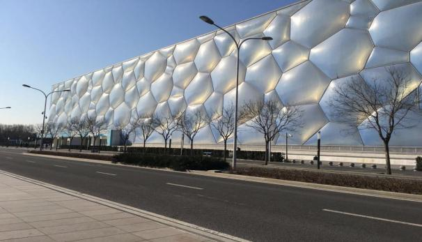 密胺海绵：提升体育场馆声音质量，打造轻盈吸声解决方案