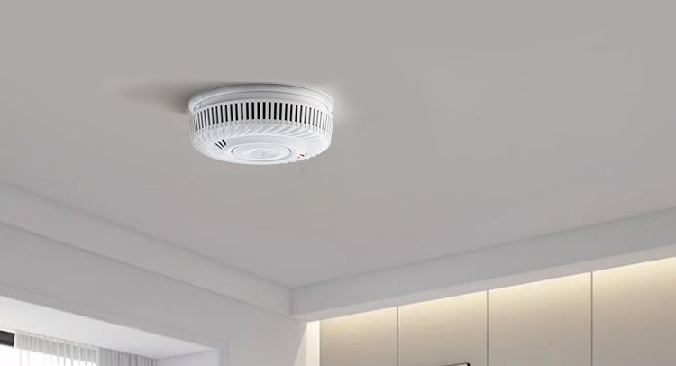 破茧之路：烟雾传感器60年技术跃迁与智能时代应用革命