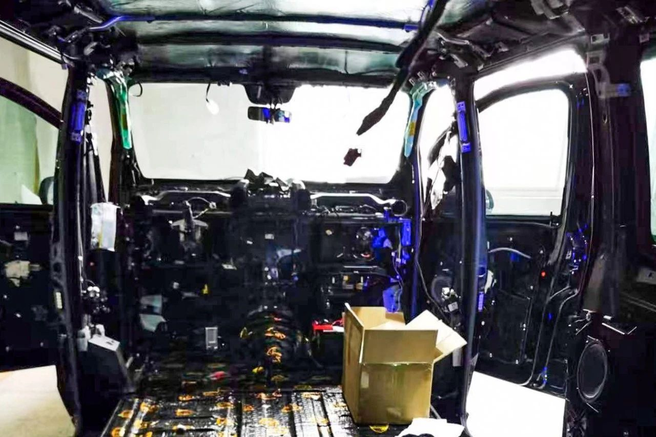 三聚氰胺海绵：机械设备与交通工具振动控制的理想选择