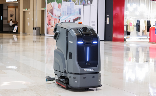 科技改变未来：智能清洁机器人适用于多场景